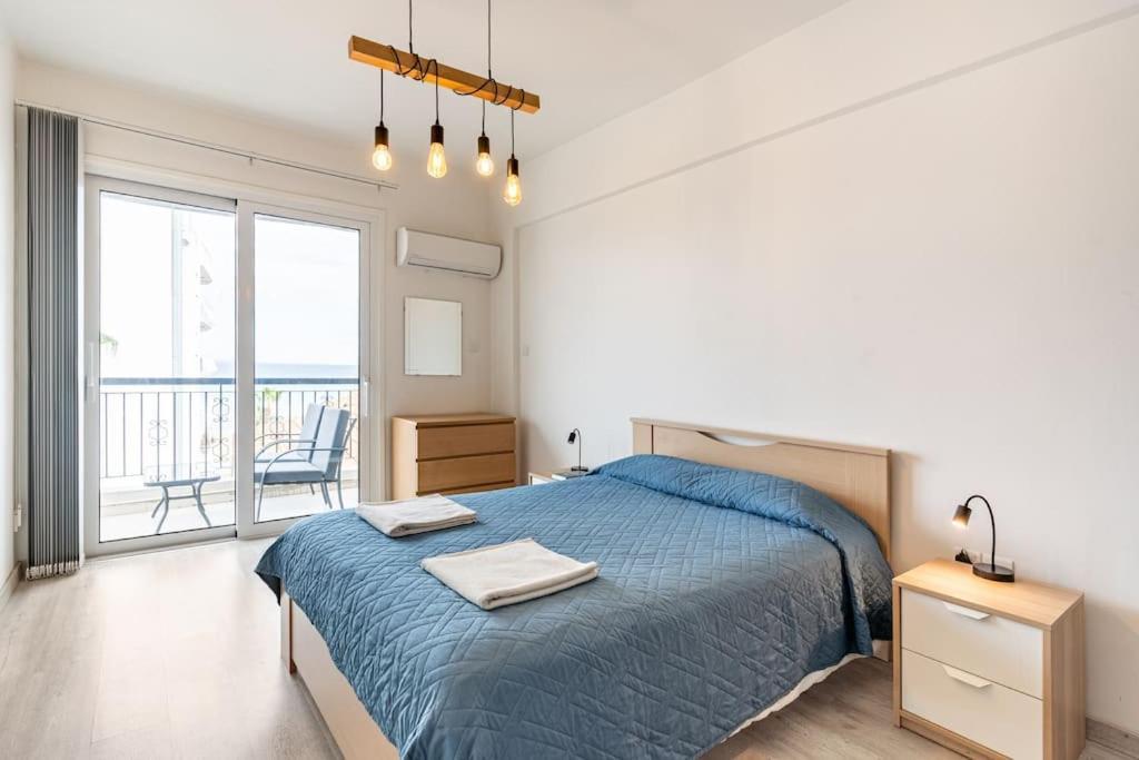 Must Stay - Finikoudes Seaview Larnaca Zewnętrze zdjęcie