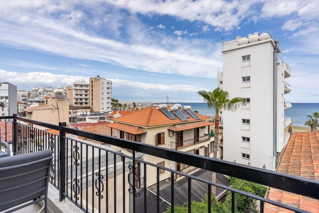 Must Stay - Finikoudes Seaview Larnaca Zewnętrze zdjęcie