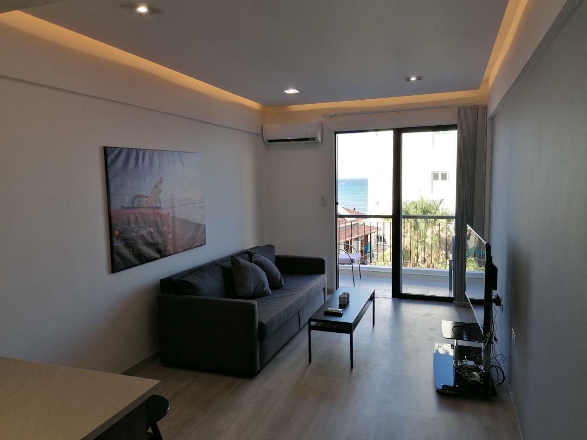 Must Stay - Finikoudes Seaview Larnaca Zewnętrze zdjęcie