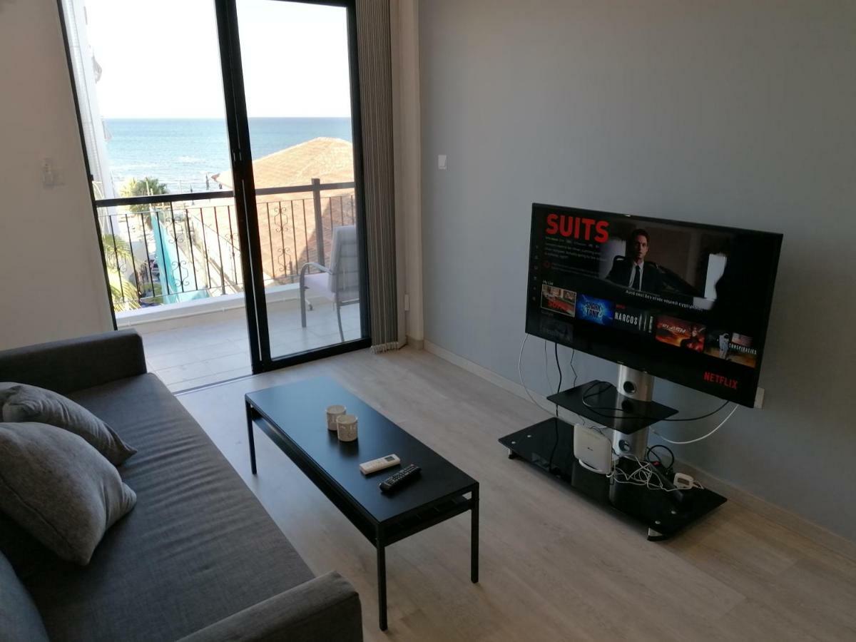 Must Stay - Finikoudes Seaview Larnaca Zewnętrze zdjęcie